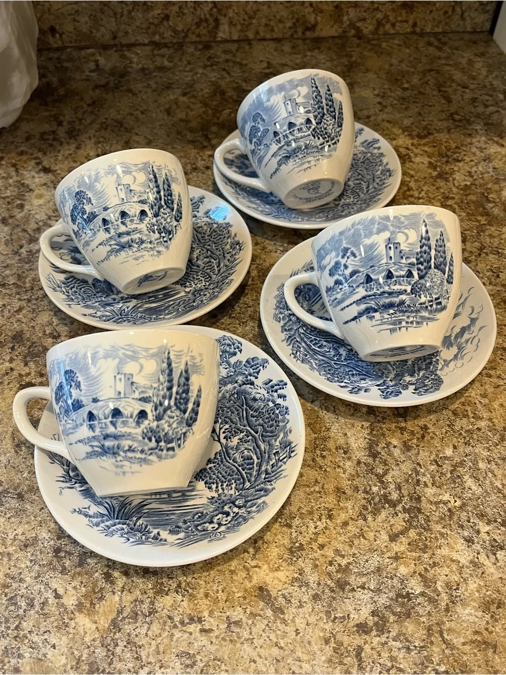 Wedgwood Countryside Teacups and Saucers Set of 4 Blue and White, England